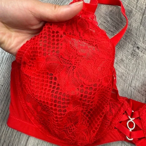 38D Auden Red Lace Bra - Picture 5 of 13